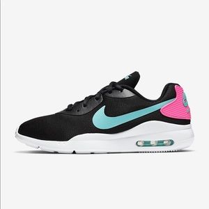 Women’s Nike Air Max Oketo